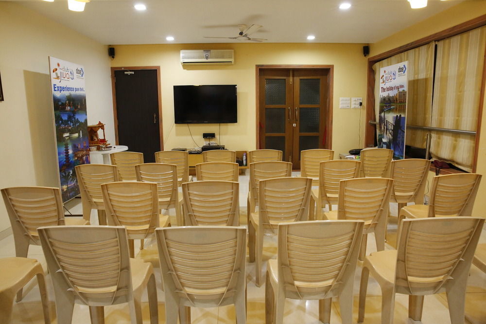 Abhishek Beach Resort And Spa Ganpatipule Exteriér fotografie