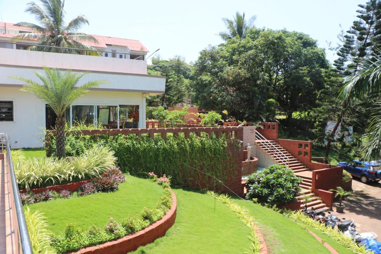 Abhishek Beach Resort And Spa Ganpatipule Exteriér fotografie