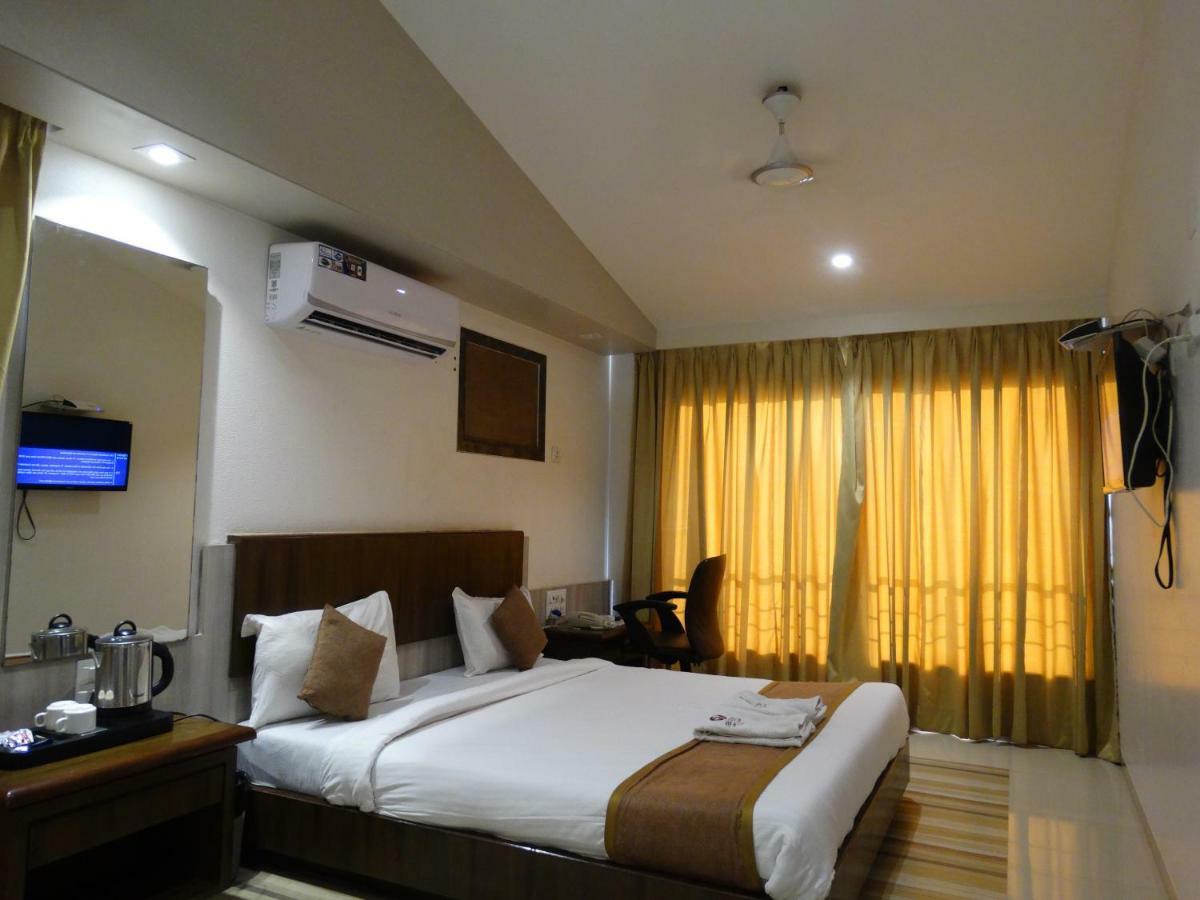 Abhishek Beach Resort And Spa Ganpatipule Exteriér fotografie