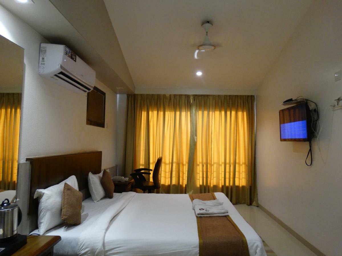 Abhishek Beach Resort And Spa Ganpatipule Exteriér fotografie